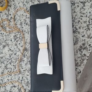 Aldo Clutch